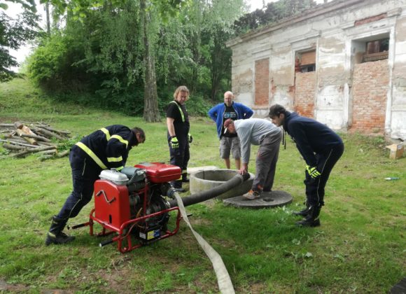 Čištění rybníka a studny